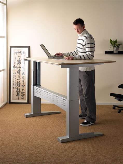 Has been at the forefront of the development and manufacturing of various types of your top of the line height adjustable electric stand desk is the most important mechanism to minimize negative health issues through flexibility. Height Adjustable Desk | UK | Standing desk