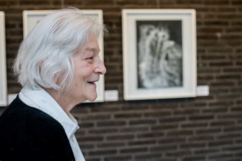 Die volkshochschule gab den gästen in wanne, darunter ehemalige teilnehmer, einblicke in die zehnjährige kursarbeit. Markenzeichen „Faltaquarelle" - inHerne