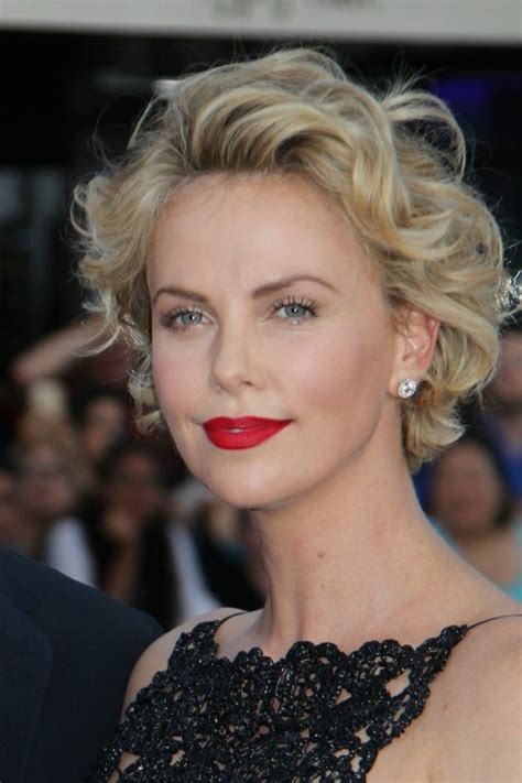 Charlize theron short hair charliez theron fake bangs mighty joe atomic blonde jessica chastain straight. 20 Hairstyles for Short Hair You Will Want to Show Your ...