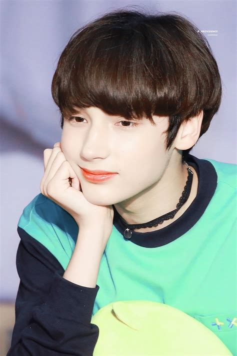Um i think you've got it all wrong. Huening Kai - TXT - Asiachan KPOP Image Board