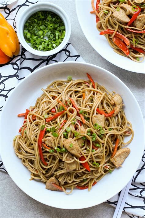 It has my favorite veggies such as bok choy, shiitake mushrooms and red bell peppers. Chicken Lo Mein | Recipe | Chicken lo mein, Chinese noodle ...