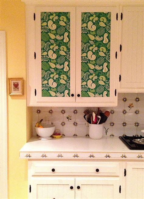 Sticky paper for backsplash? Thanks, Anna! | Wallpaper for kitchen