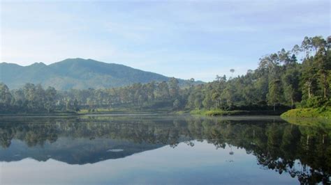 Rp15.000 (weekday) rp20.000 (weekend) jika anda ingin menikmati spot wisata di situ mustika lebih maksimal. √ Harga Tiket Masuk Situ Cisanti Bandung Informasi Lengkap