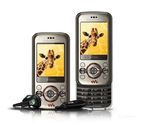 Celular Sony Ericsson W395 Blush Titanium Gsm CÂm 20mp Mp3 Em Oferta