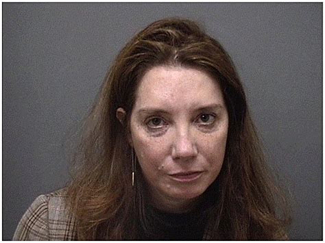 Norwalk Woman Charged With Dwi In Darien After Failing To Stop At Stop Sign Police Say Darien