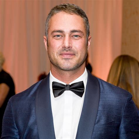 Lady Gaga Taylor Kinney Pose Naked After Having Sex On Paint Canvas