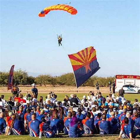 The Womens Skydiving Network Wsn Launches First All Female