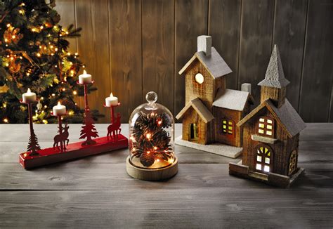 · the best holiday décor store in every state. Inside the Wendy House: Light Up Christmas with Aldi ...