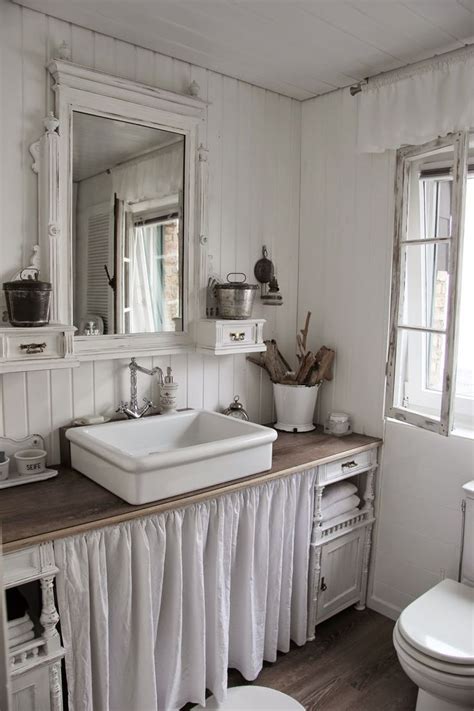 These farmhouse bathroom update ideas are budget friendly and all diy ideas you can actually pull off yourself in less than a weekend! 1412 best Primitive Farmhouse Kitchen . . . images on ...