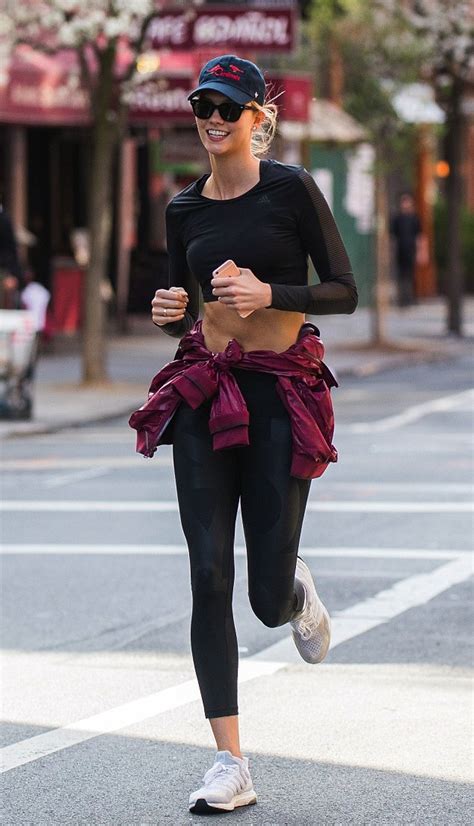 Karlie Kloss Goes Incognito While Working Out Savoir Flair