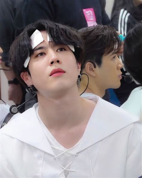 45 less than a minute. Pin de Bukling🍑🌴 em ยูคยอม em 2020 | Yugyeom, Youngjae, Jinyoung