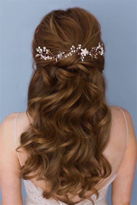 Just look through our photo gallery and choose the. Hairstyle Transitions to Inspire your Wedding Day Look ...