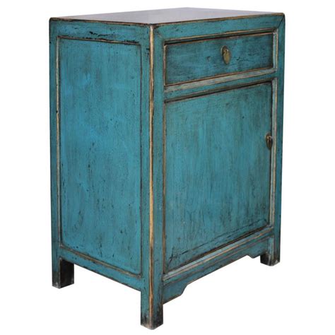 The clean transitional lines can easily work for anything from a modern, edgy design to a more feminine and relaxed farmhouse feel. Blue Lacquer Nightstands - A Pair | Chairish