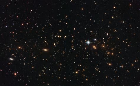 Enormous Galaxy Cluster 3 Million Billion Suns The Big Picture