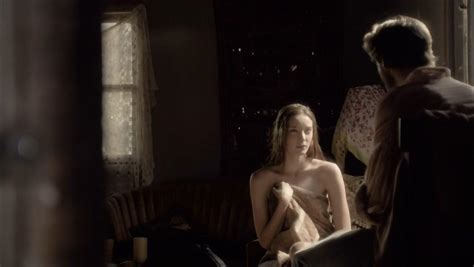Nude Video Celebs Emma Dumont Sexy Aquarius S01e01 02 2015