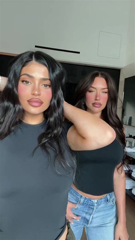Kylie Jenner Claps Back At Tiktok Troll Who Criticized Her Lips