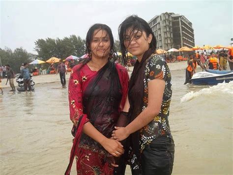 serotonym bangladeshi private university girl showning boobs