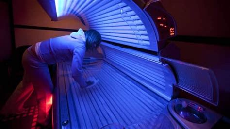 Minors Using Tanning Beds Without Parental Consent Cbc News