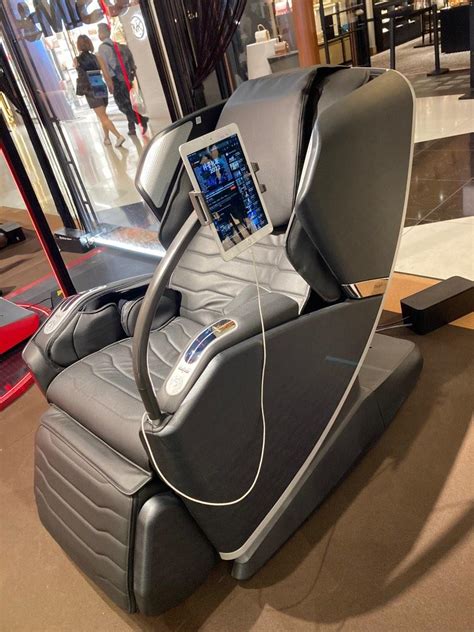 Osim Ulove3 Massage Chair Health And Nutrition Massage Devices On Carousell