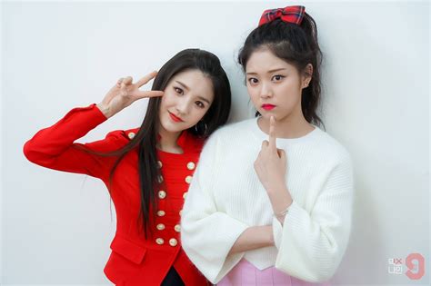 Heejin And Hyunjin Daily Loona 40 Rkpics