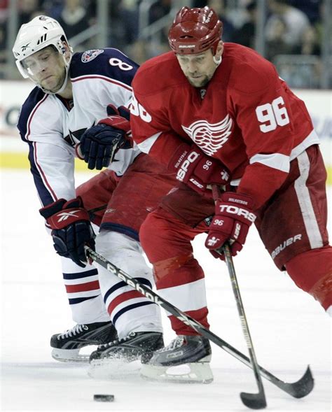 Red Wings Lose Tomas Holmstrom For Three To Four Weeks With Fractured