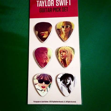 Taylor Swift Guitar Pick Hobbies And Toys Music And Media Music
