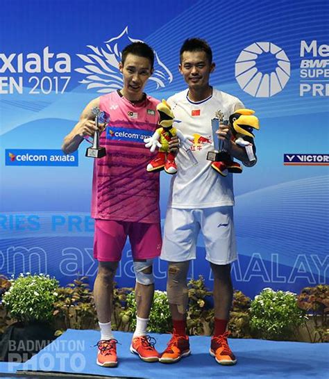 Tidak lama selepas itu, bakatnya mula menarik perhatian seorang jurulatih tempatan. Belajar Ambisius dari Lin Dan dan Lee Chong Wei Halaman 1 ...