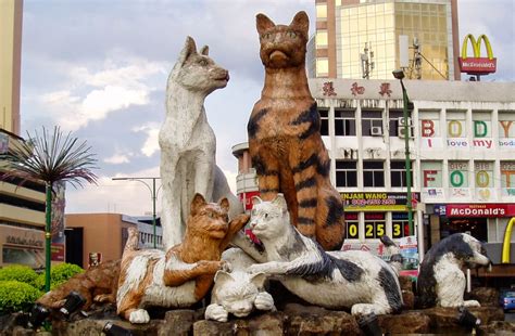 FREELITTLEBRAIN: Kuching – Cat city