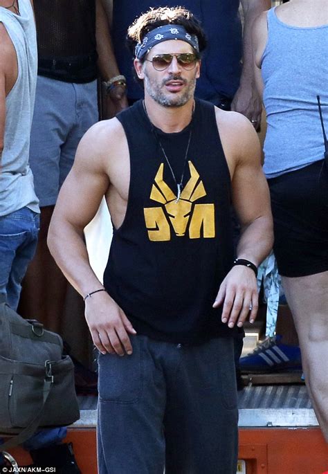 Joe Manganiello Shows Off His Ripped Biceps On Set Of Magic Mike Xxl In