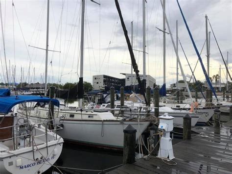Apollo Beach Marina slip, dock, mooring reservations - Dockwa