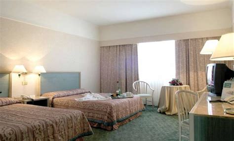 Just raise the room rate $3.00 and don't leave your guests with a bad last impression. Holiday Inn Rome Eur Parco Dei Medici Hotel, Rome, Italy ...