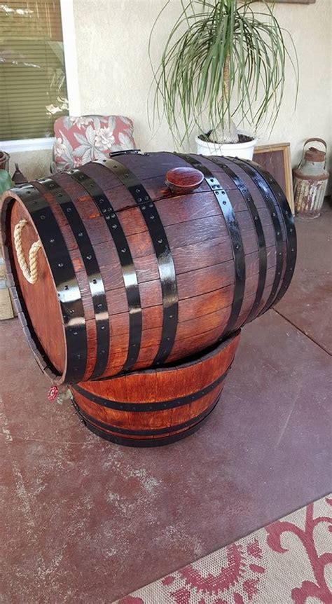 According to many owners, this design is convenient, economical, beautiful and mobile. Wine Barrel Ice Chest | Pallet Ideas