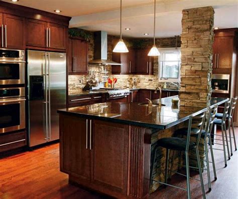 The three main product lines are essentials, classic, and masterpiece. Kitchen Scapes