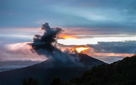 Turrialba Volcano Eruption In San José Costa Rica Pura Vida Guide