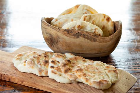 Bake them, scoop with them, and sponge with them at will. Simple Flat Bread Middle Eastern Receipies - Easy Sharing ...