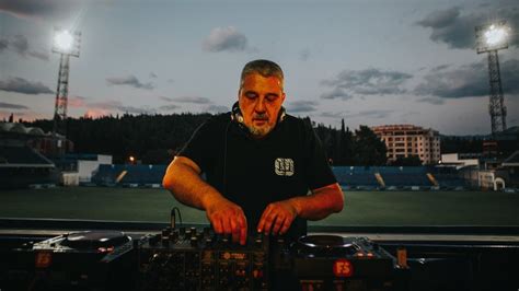 Stadion pod goricom je višenamenski stadion u podgorici, ali se najviše koristi za fudbalske utakmice i domaćin je f.k. GileRZ for Platfom081 // Stadion pod Goricom - YouTube