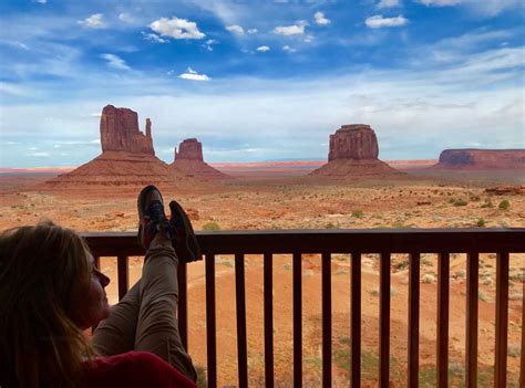 Where To Sleep In The Monument Valley The View Premium Cabins