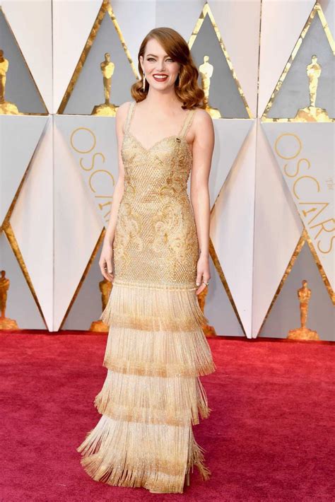 Emma Stone Th Annual Academy Awards On Feb Vestidos Oscar Tapete