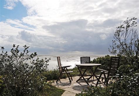 Beherbergte die villa das erste private kinderheim an der nordseeküste und ist die vorlage für das kinderheim in else urys nesthäkchen im kinderheim. Haus Eckart - Das Haus