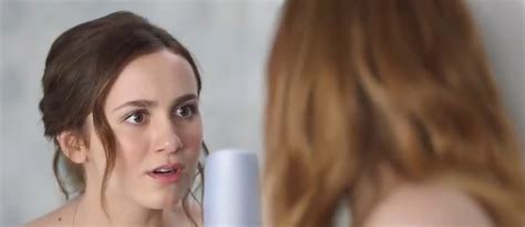 Maude Apatow Stars With Mom Leslie Mann In Jergens Commercial