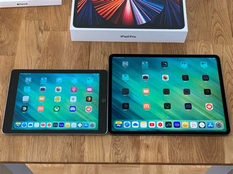 Size Comparison Between Ipad 2017 And Ipad Pro 2021 4 Photos Double