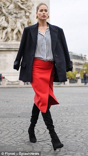Barbara Palvin And Doutzen Kroes Embark On Shoots In Paris Daily Mail