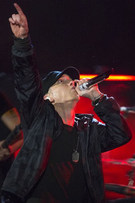5:04 128 кбит/с 4.6 мб. Eminem - Wikipedia