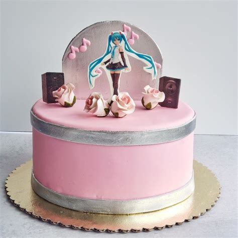 Hatsune Miku Cake In 2020 Fondant Cakes Birthday Cake Gourmet