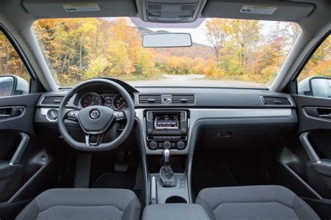 Nissan Altima Vs Volkswagen Passat Compare Cars