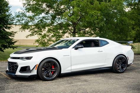 955 Mile 2018 Chevrolet Camaro Zl1 Coupe 1le 6 Speed For Sale On Bat