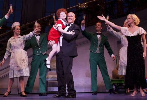 Annie Pictures From Broadway Houstons Hometown Tuts Trained