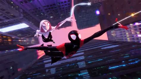 Miles Morales And Gwen Stacy Spiderman And Spider Gwen Marvel