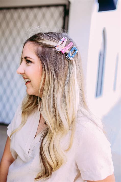 2 Easy Ways To Wear Hair Clips Thrifty Pineapple Clip Hairstyles Banana Hair Clips Pink