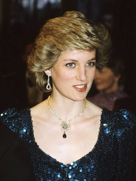 On Diana Princess Diana Jewelry Princess Diana Photos Princess Diana
